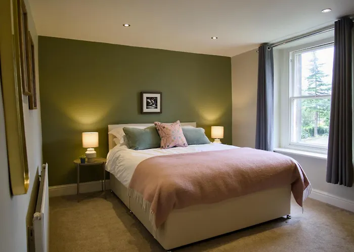 The Beeches - Chatsworth Apartment No 3 - Sleeps 2