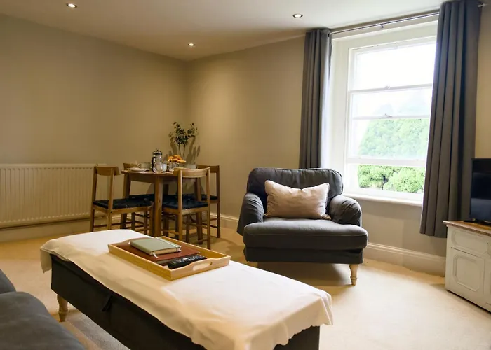 The Beeches - Chatsworth Apartment No 3 - Sleeps 2